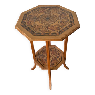 Pyrograved pedestal table