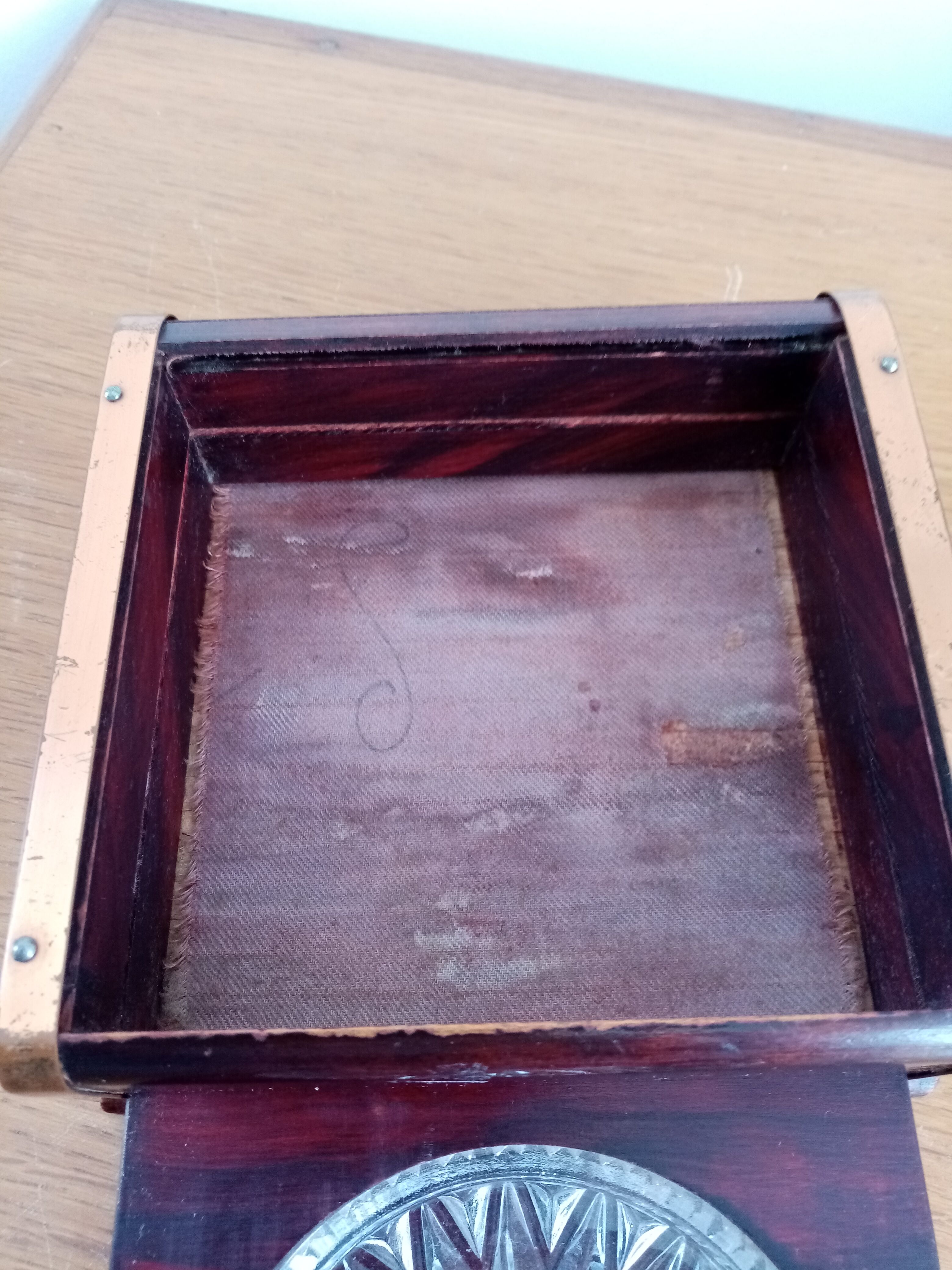 Wooden cigarette box