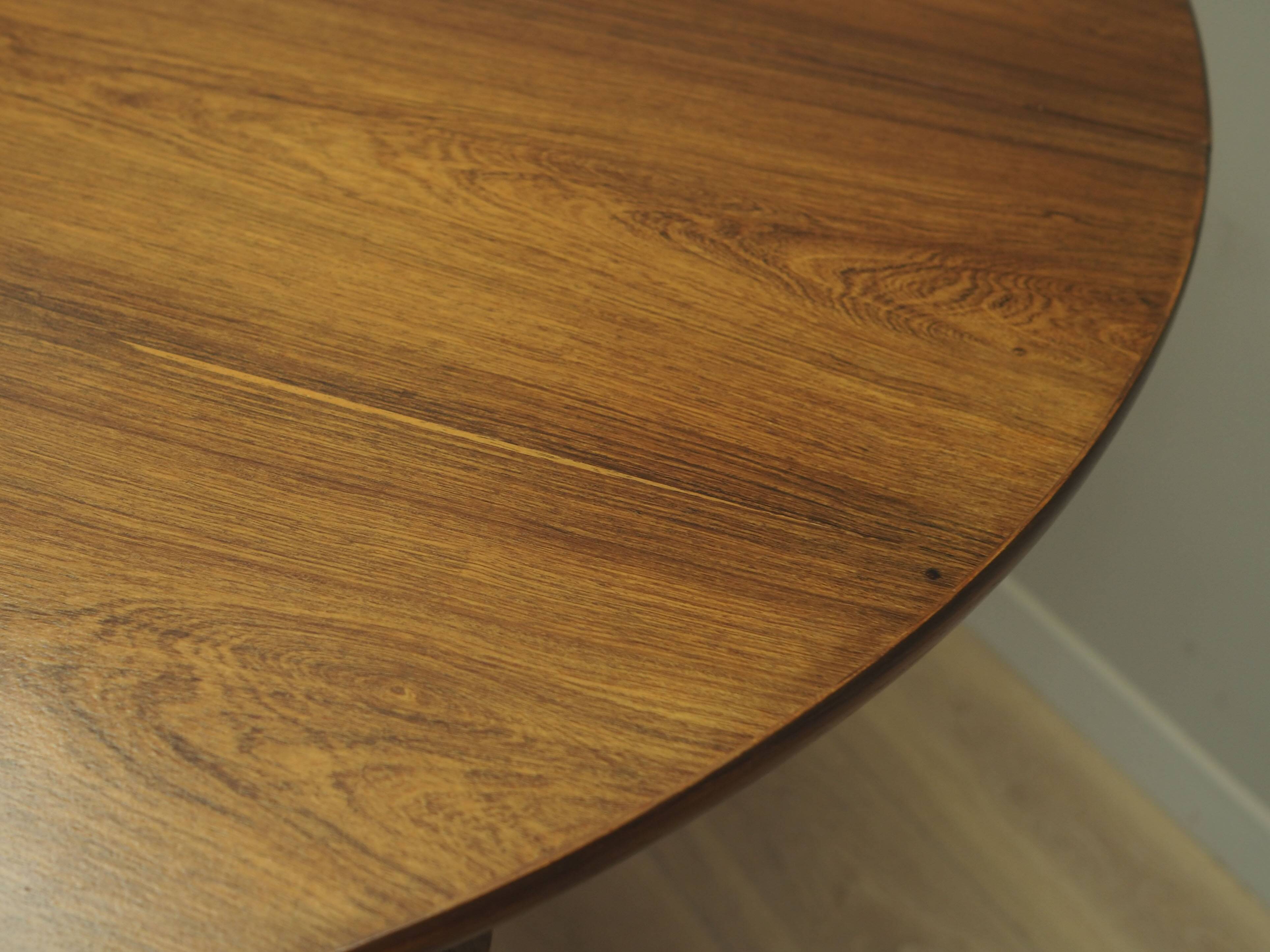 Round rosewood table, Danish design, 1970s, production: Denmark
