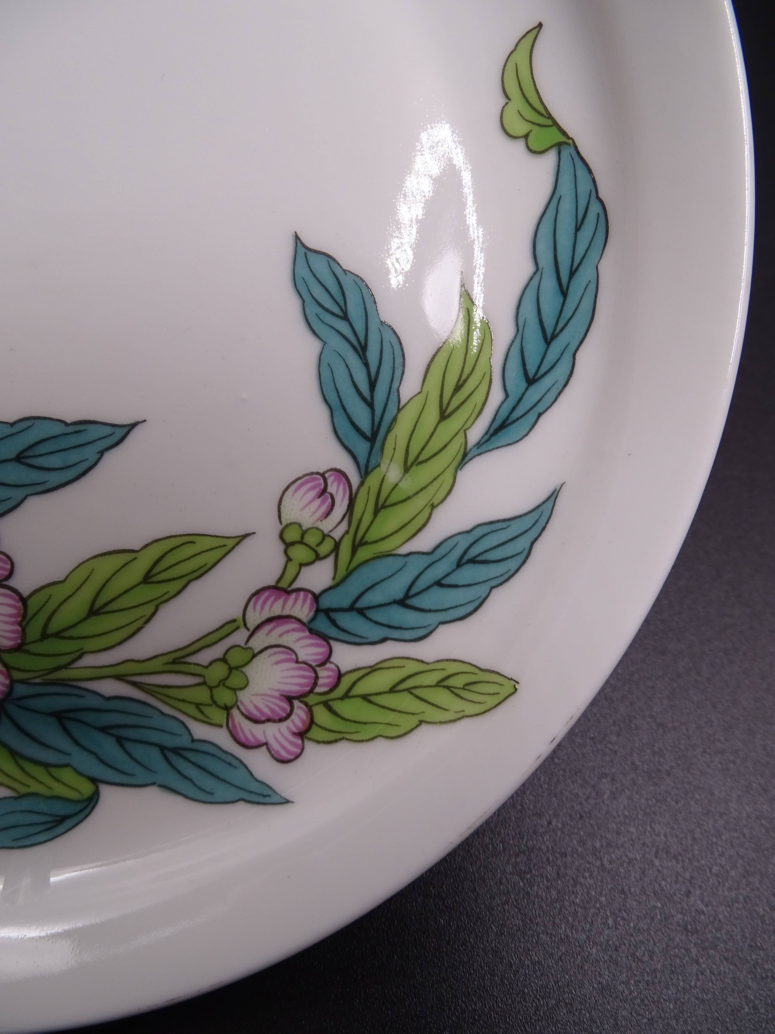 Lot of 6 porcelain bread plates from Paris décor Abondance - Perfect condition