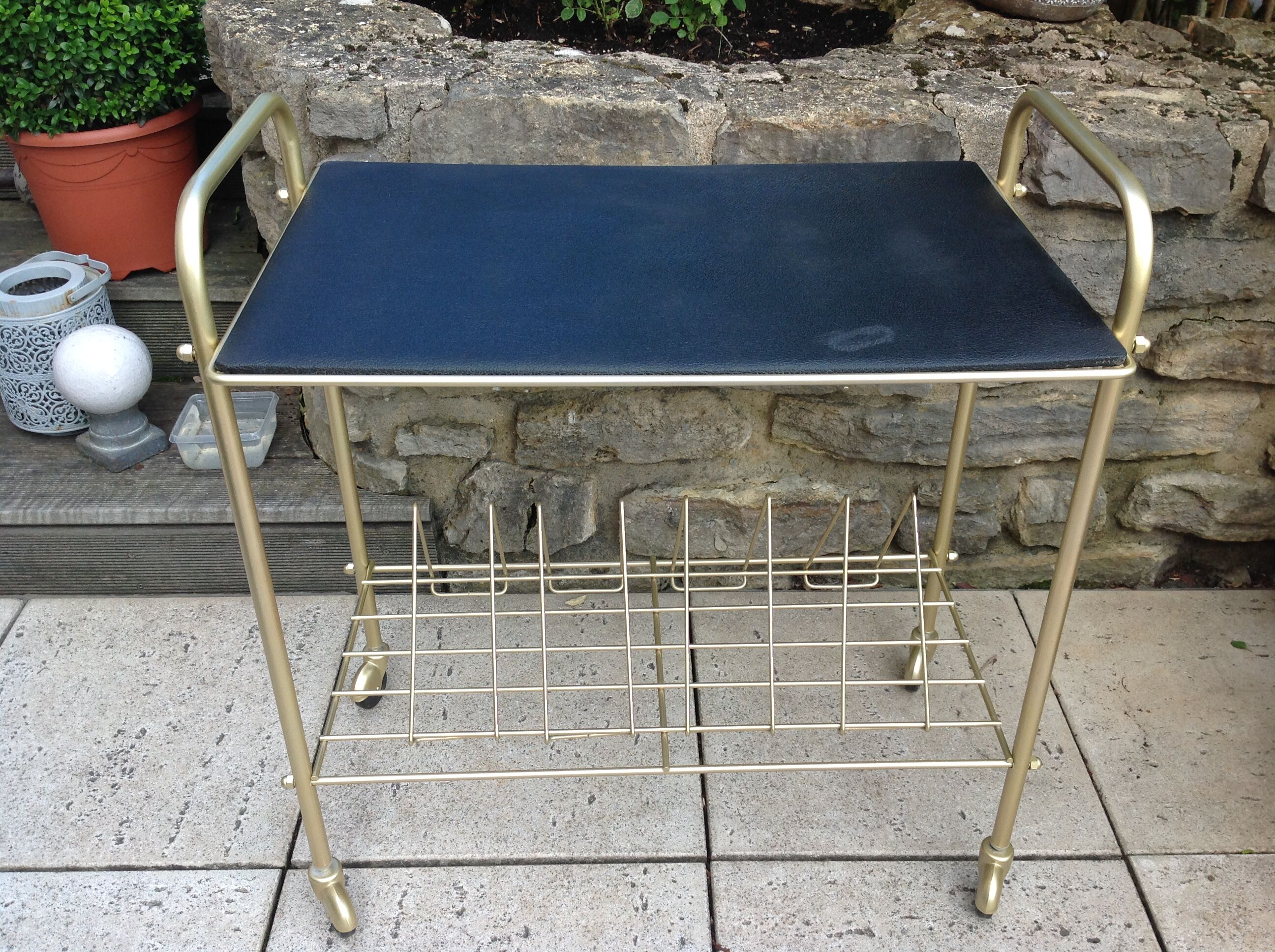 Service vinyl holder