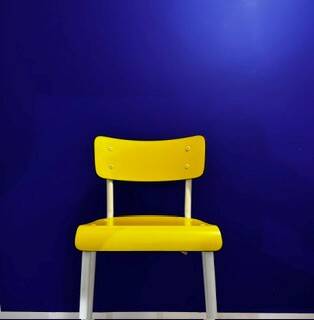 Chaise de bar design annee 50 jaune citron/blanc