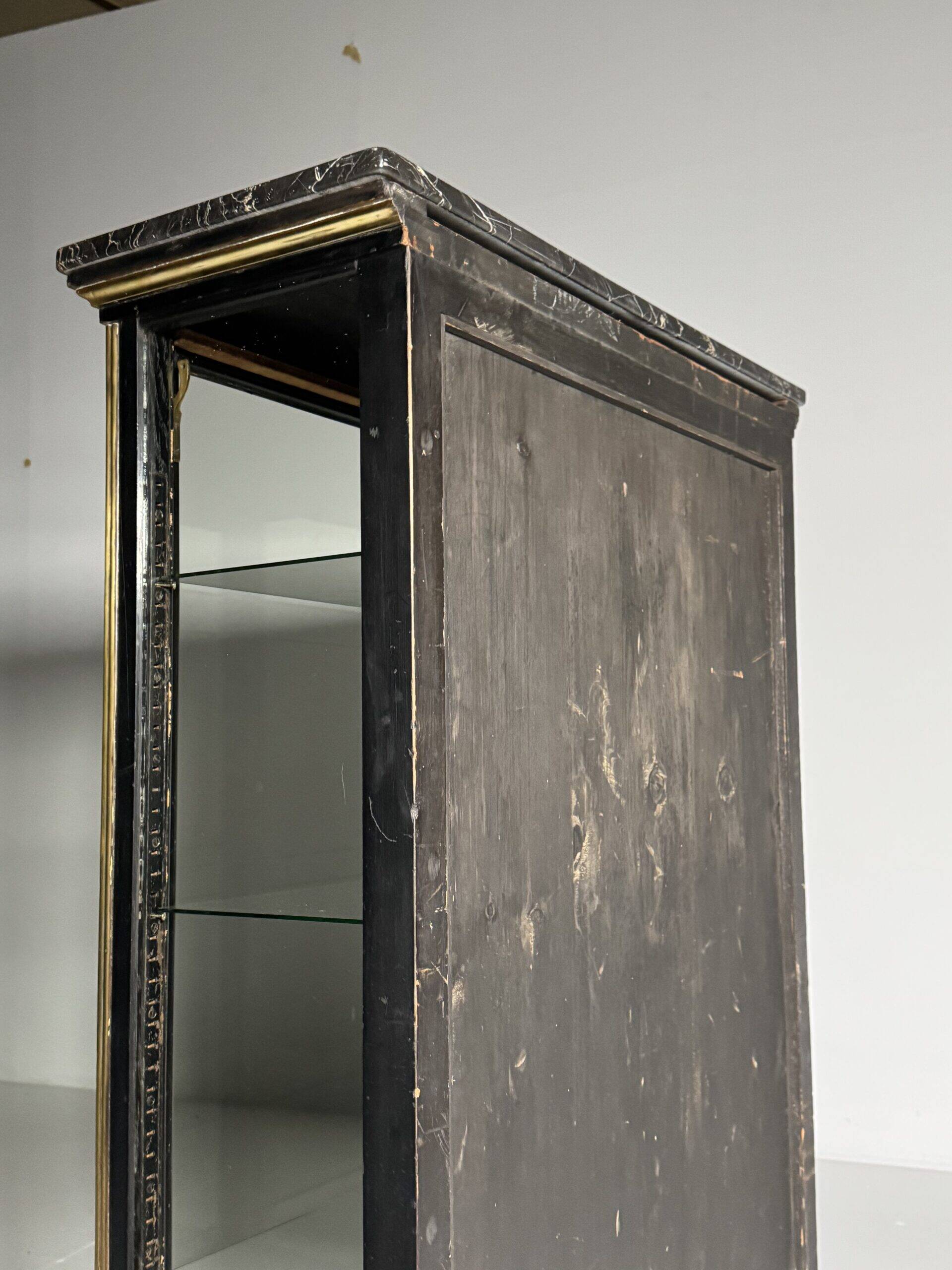 Napoleon III display cabinet 19th century