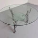 Table basse verre et métal design années 80 personnages métal vintage
