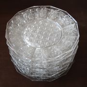 10 dessert plates in molded glass of floral motifs