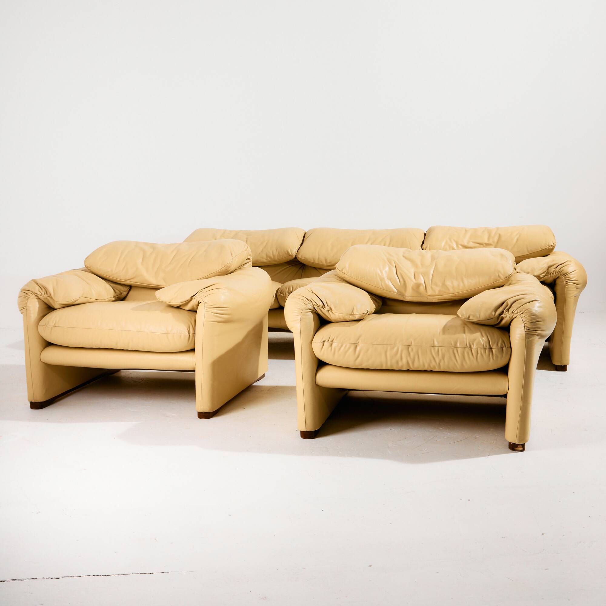 Maralunga leather set by Vico Magistretti for Cassina, Set of 3