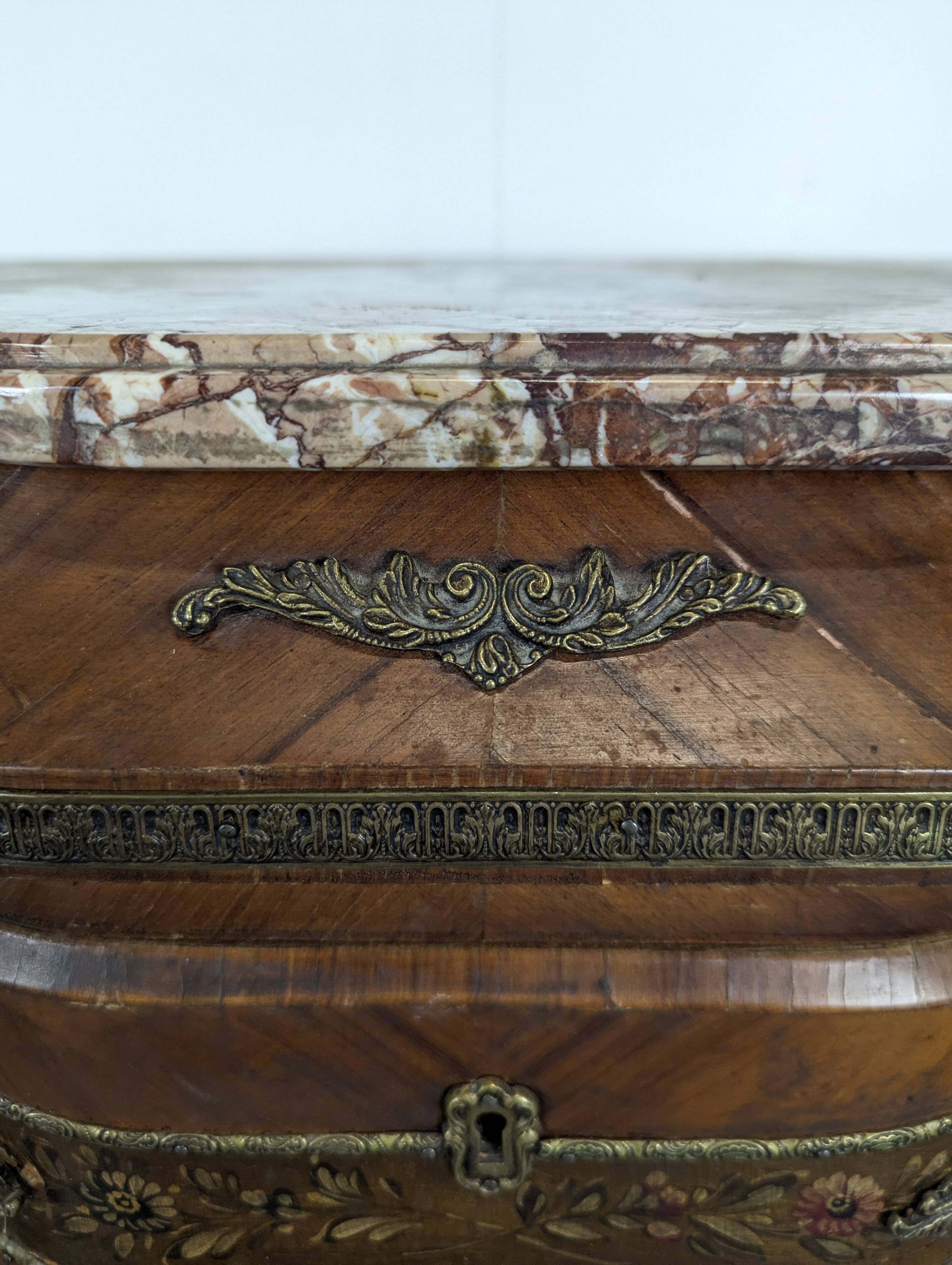 Meuble d'appui vernis Martin de style Napoléon III