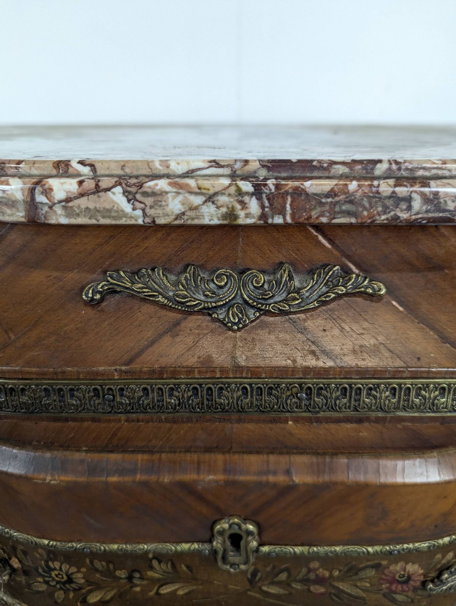 Meuble d'appui vernis Martin de style Napoléon III