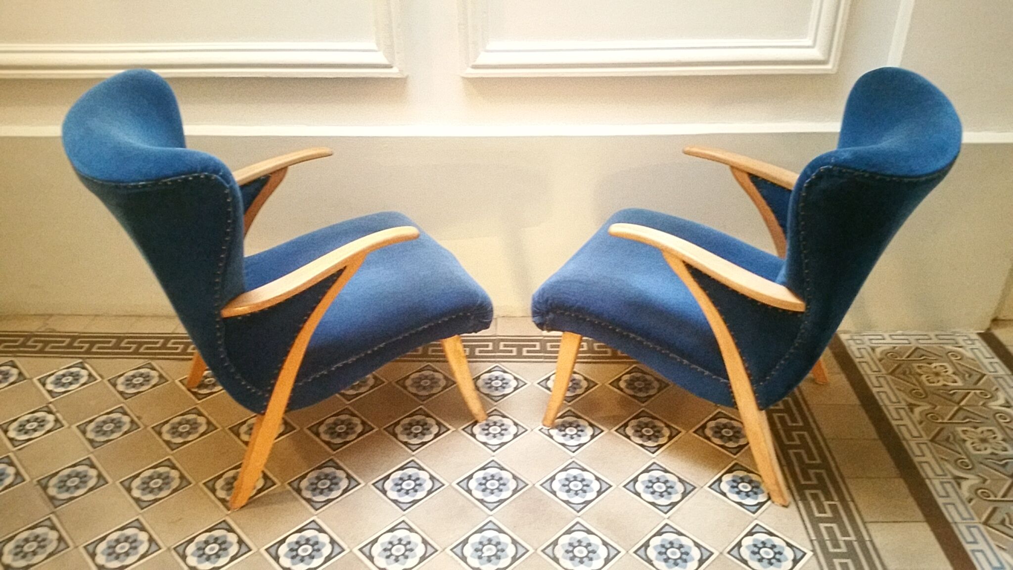 Pair of chairs Scandinavian wing stripes cocktail years 50 Blue