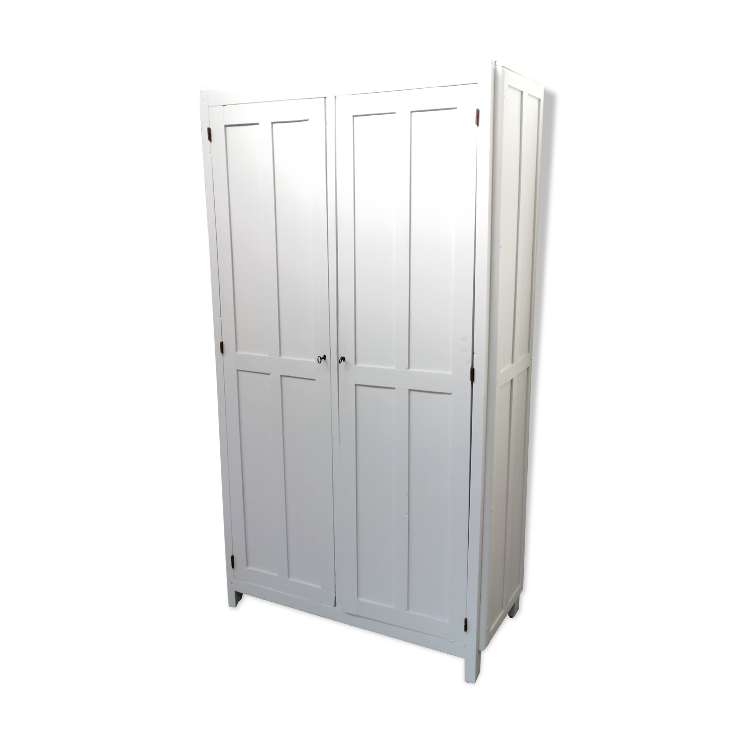 Vintage Parsian wardrobe