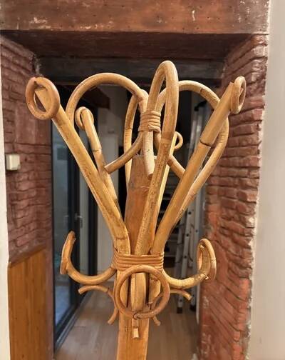 Vintage Parrot Coat Rack in Bamboo and Rattan (1960s)
