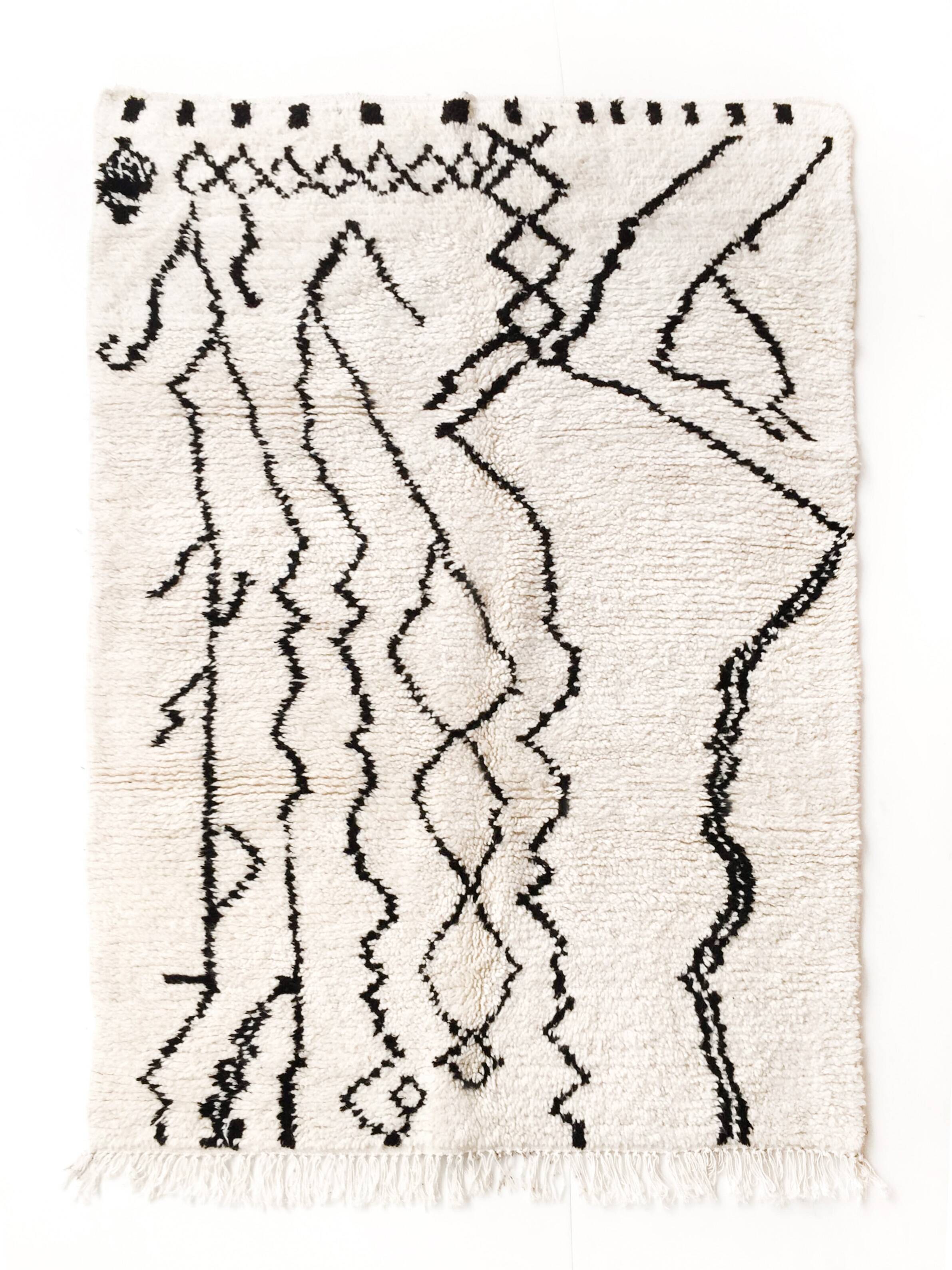 Moroccan Berber rug Azilal ecru and black 2.08x1.33m