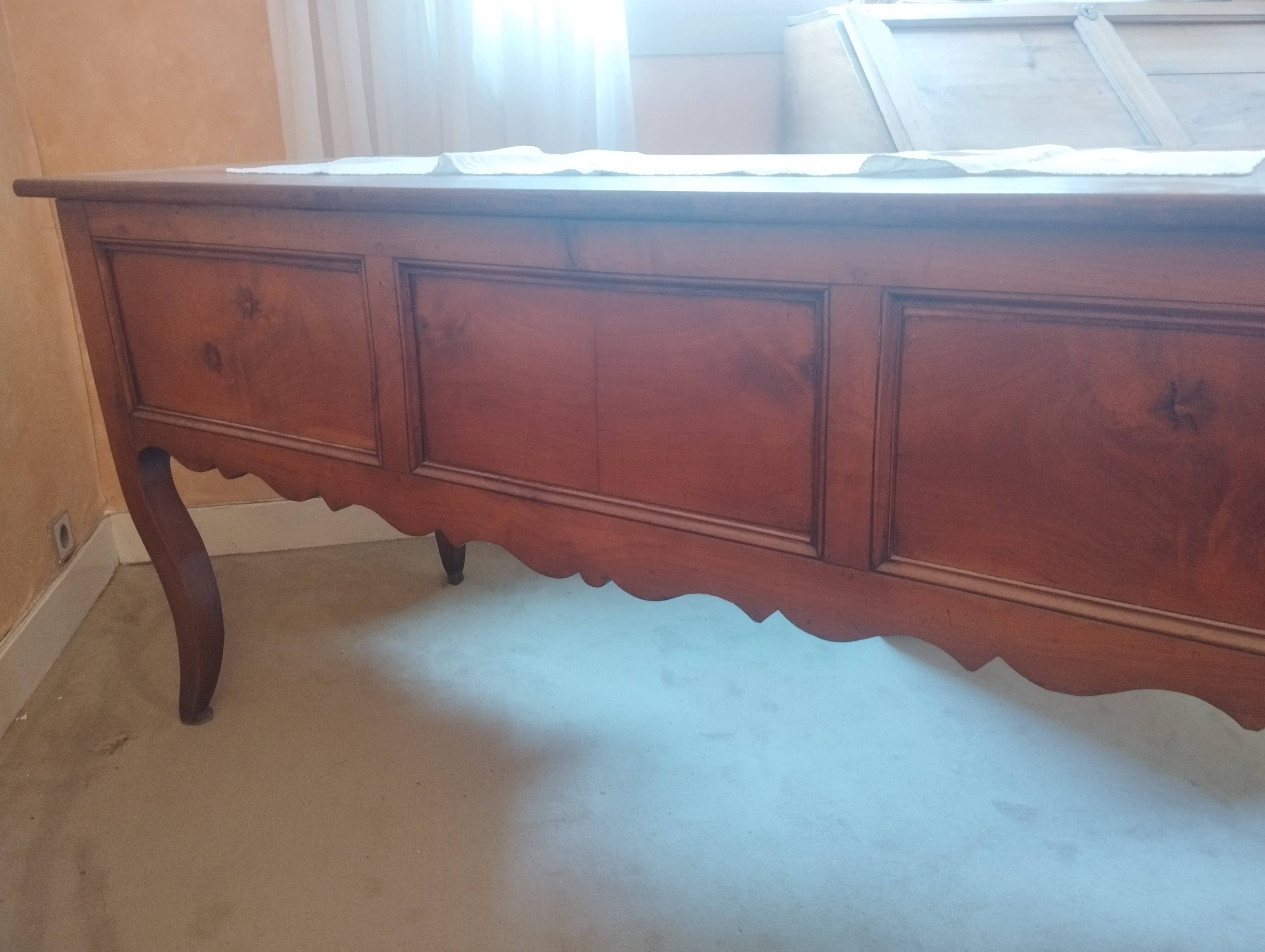Large Louis XV mid-century desk in solid walnut.