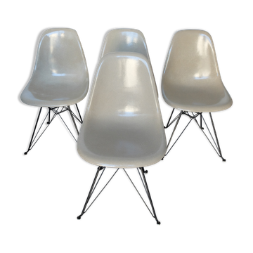 Chairs by Ray & Charles Eames for Herman Miller, 1950