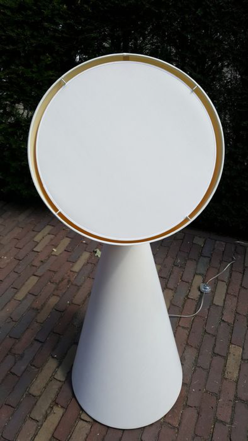 Lampadaire Lala par Kundalini