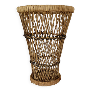 Basketwork basket