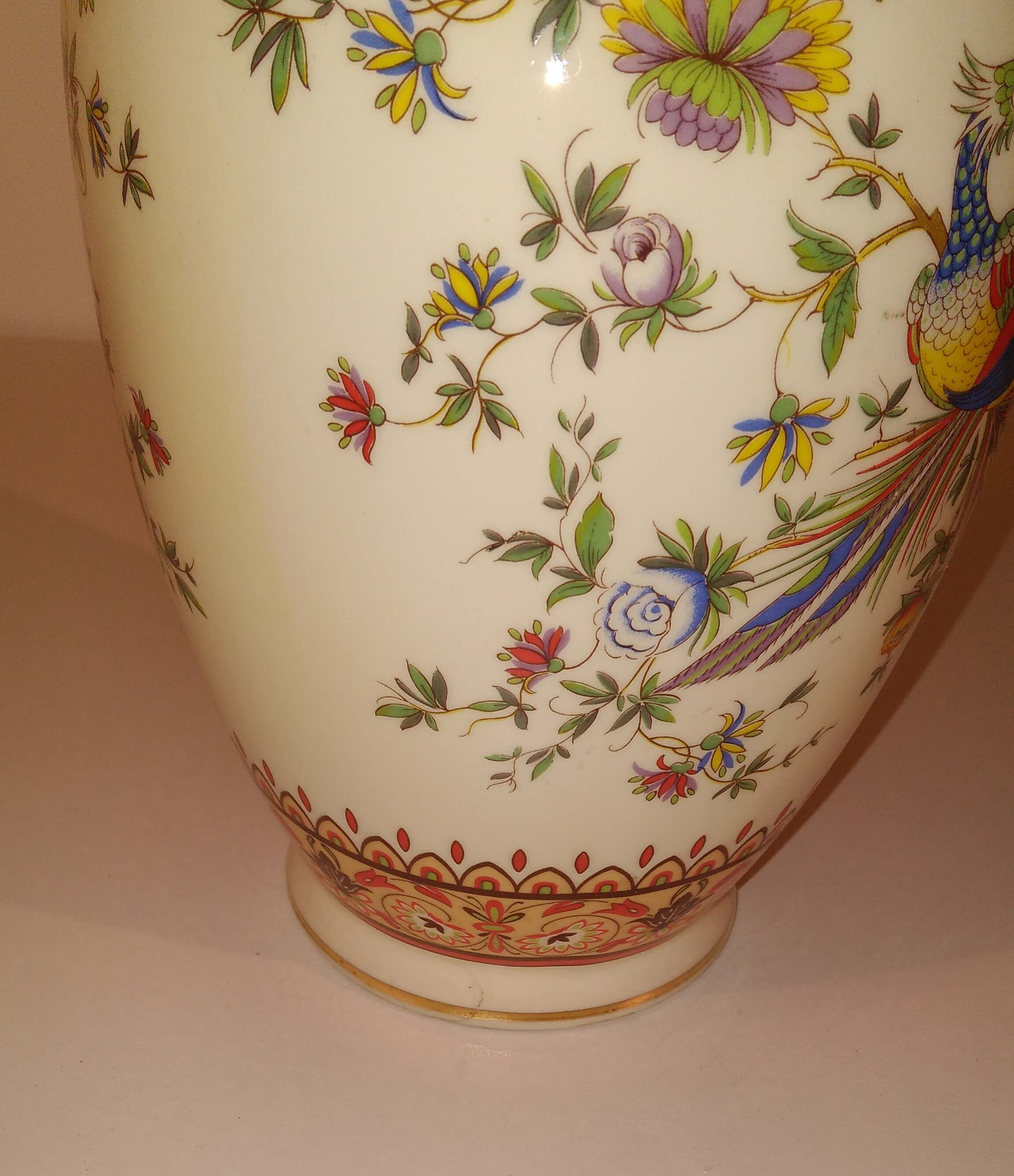 Vase Asian bird decorations