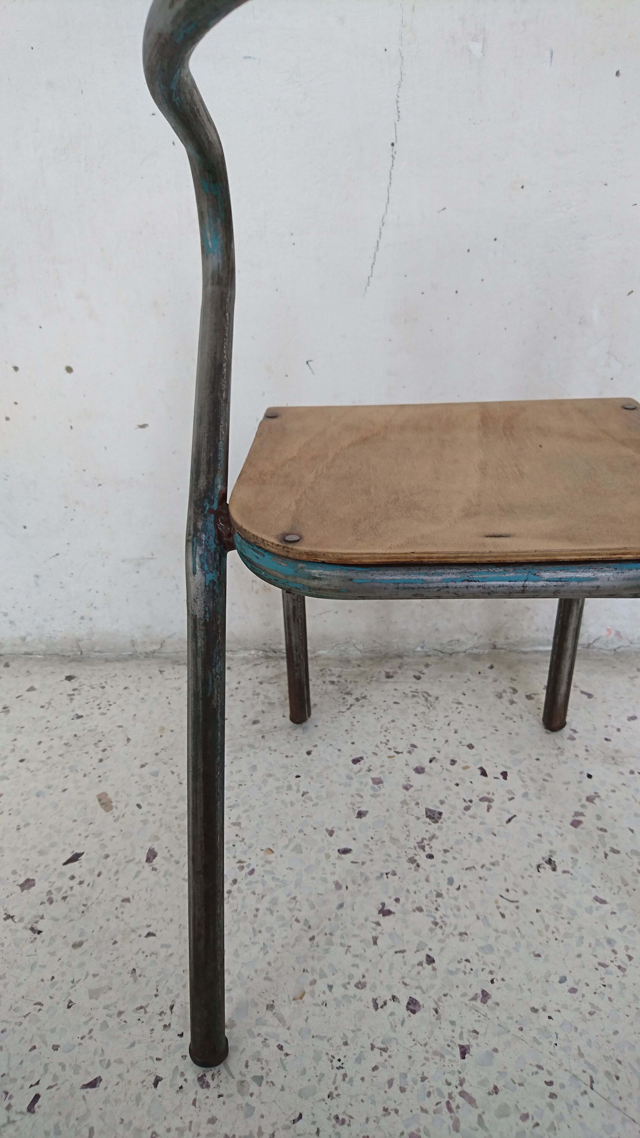 Chaise mca300 Jacques Hitier édité par Mobilor