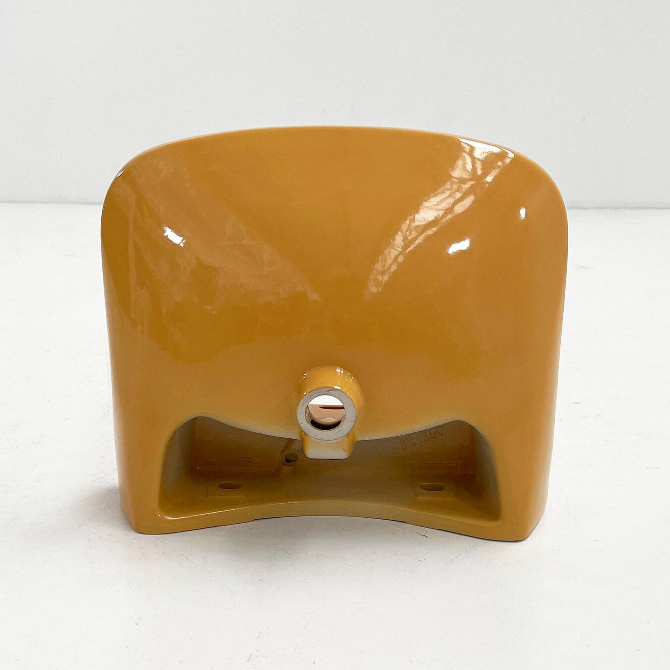 Pair of sinks, 1 mustard and 1 pink from Keramag Keravit, 1980.