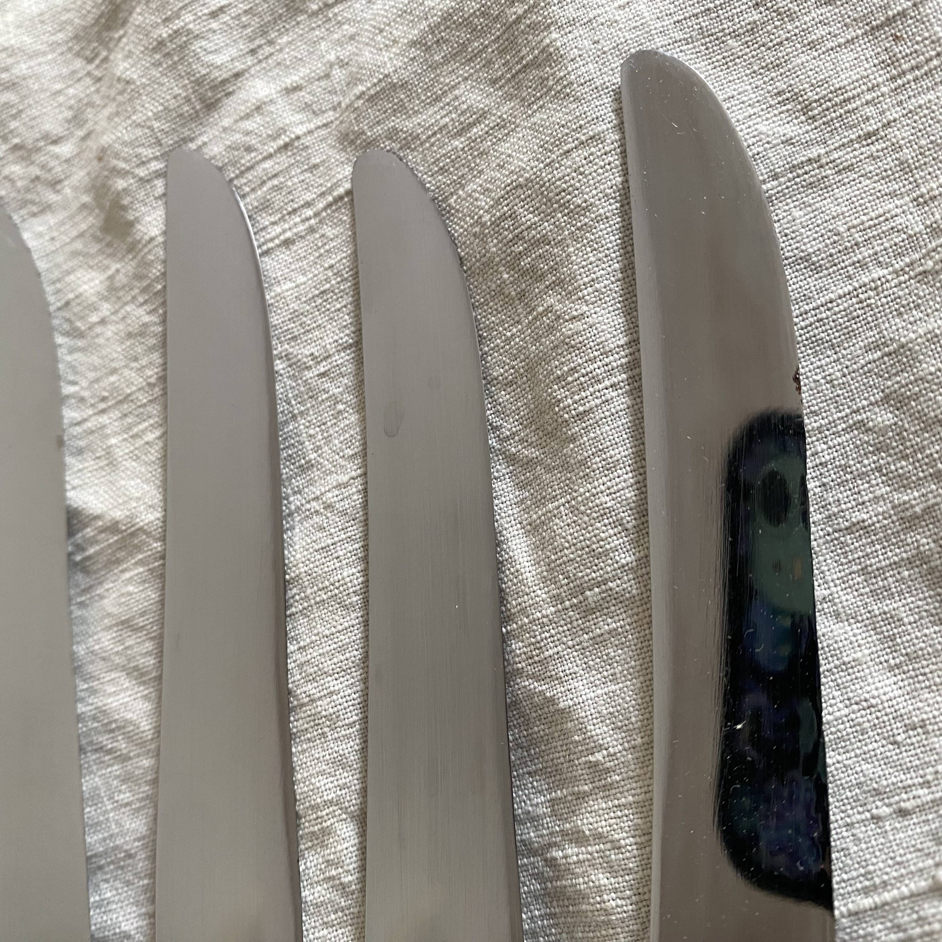 Antique horn and steel blade knives