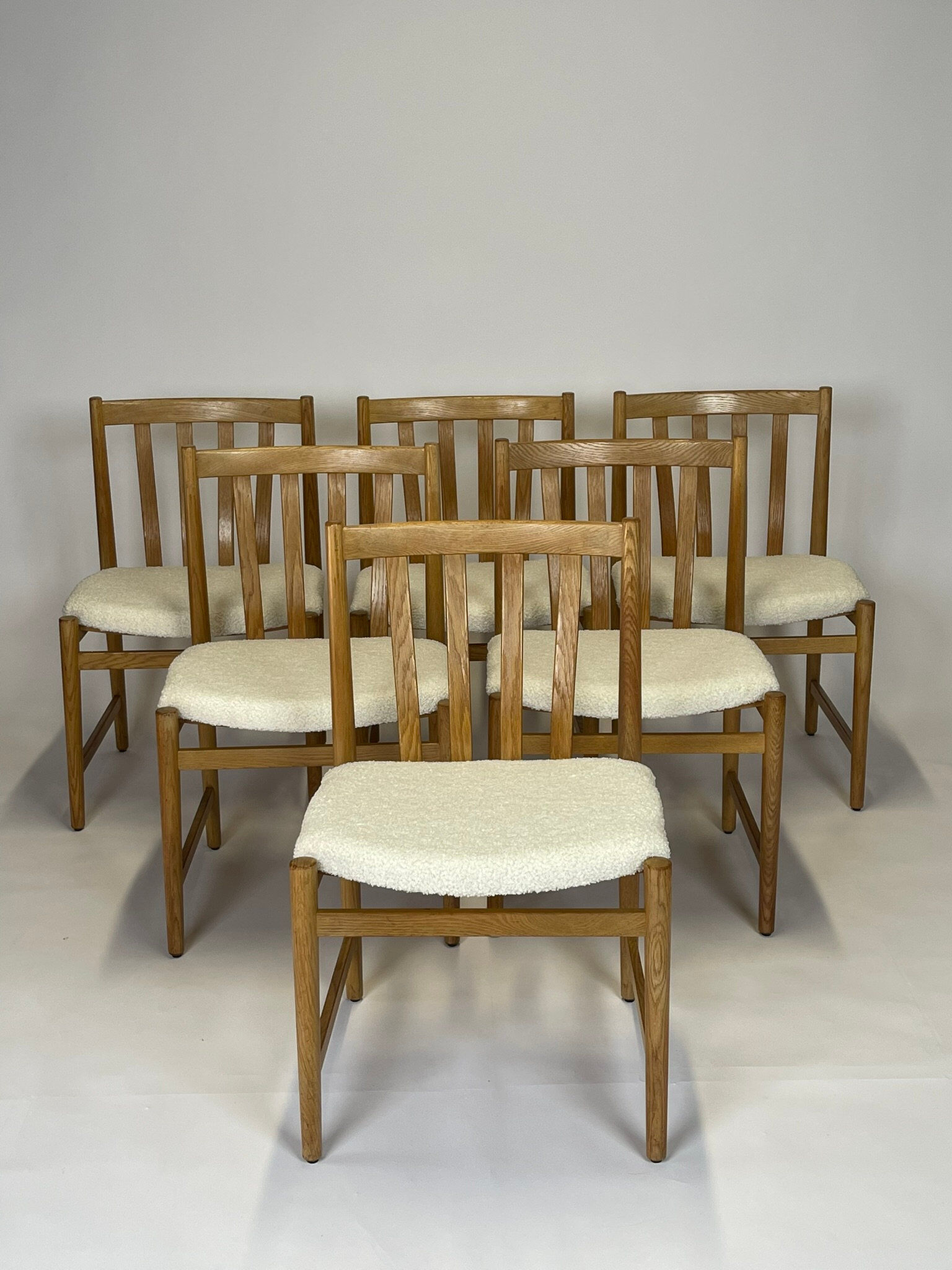 Set of 6 Scandinavian oak chairs