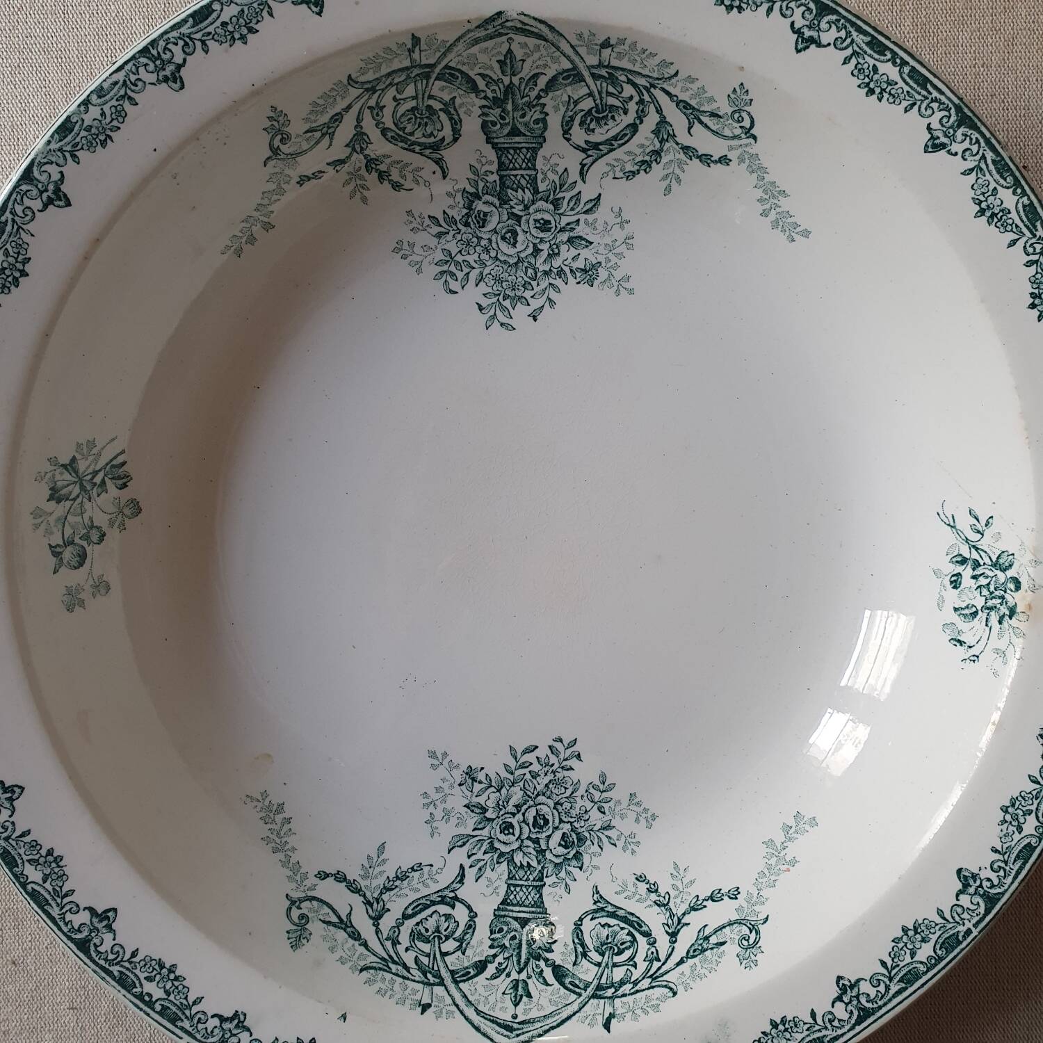 Hollow dish Iron Earth