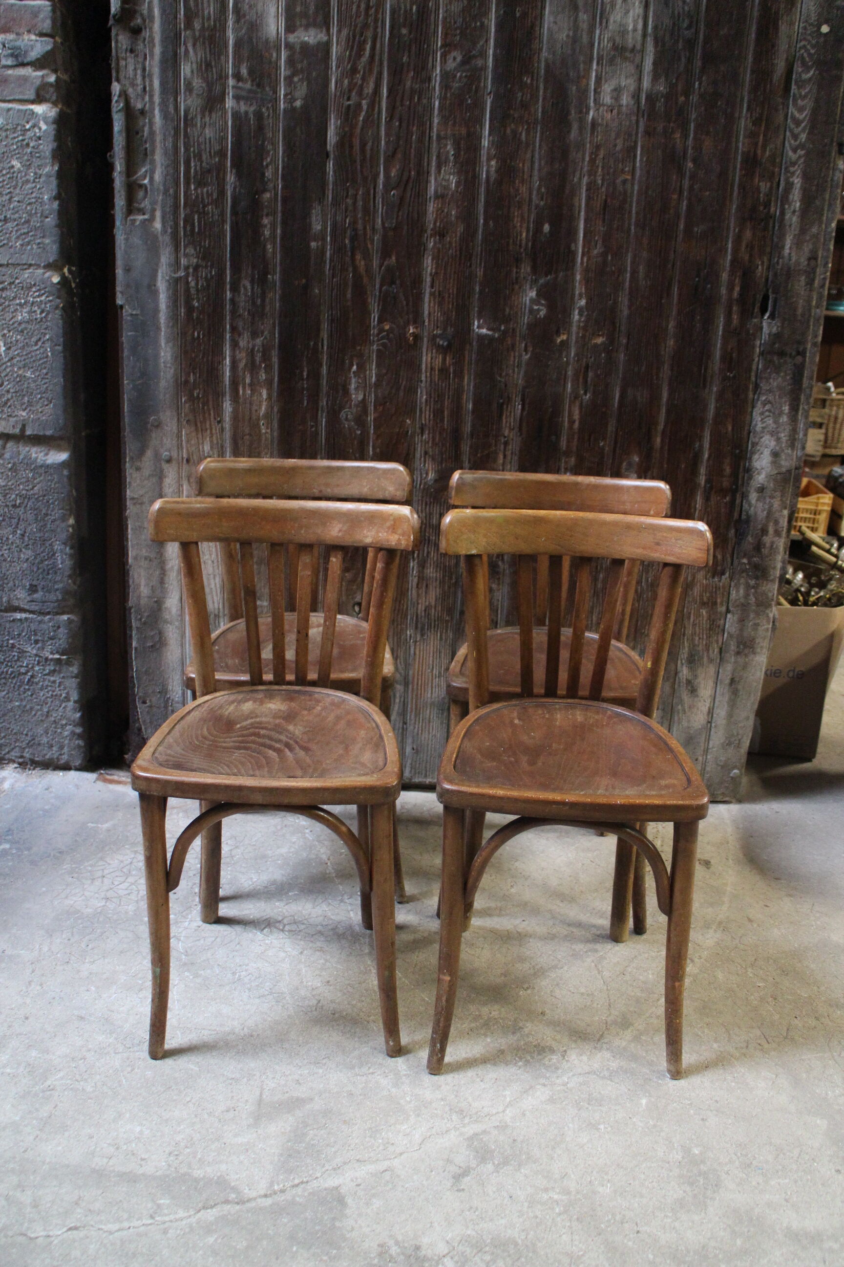 Série de 4 chaises bistrot