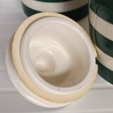 Pair of collector's English Cornishware pots with green stripes from the 1960s.