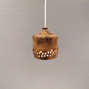 Petite lampe pendante en céramique, danoise, des années 1970-80, dans des tons terre.