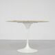 Table à manger Tulip en marbre par Eero Saarinen pour Knoll International.