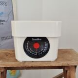 Vintage terraillon scale
