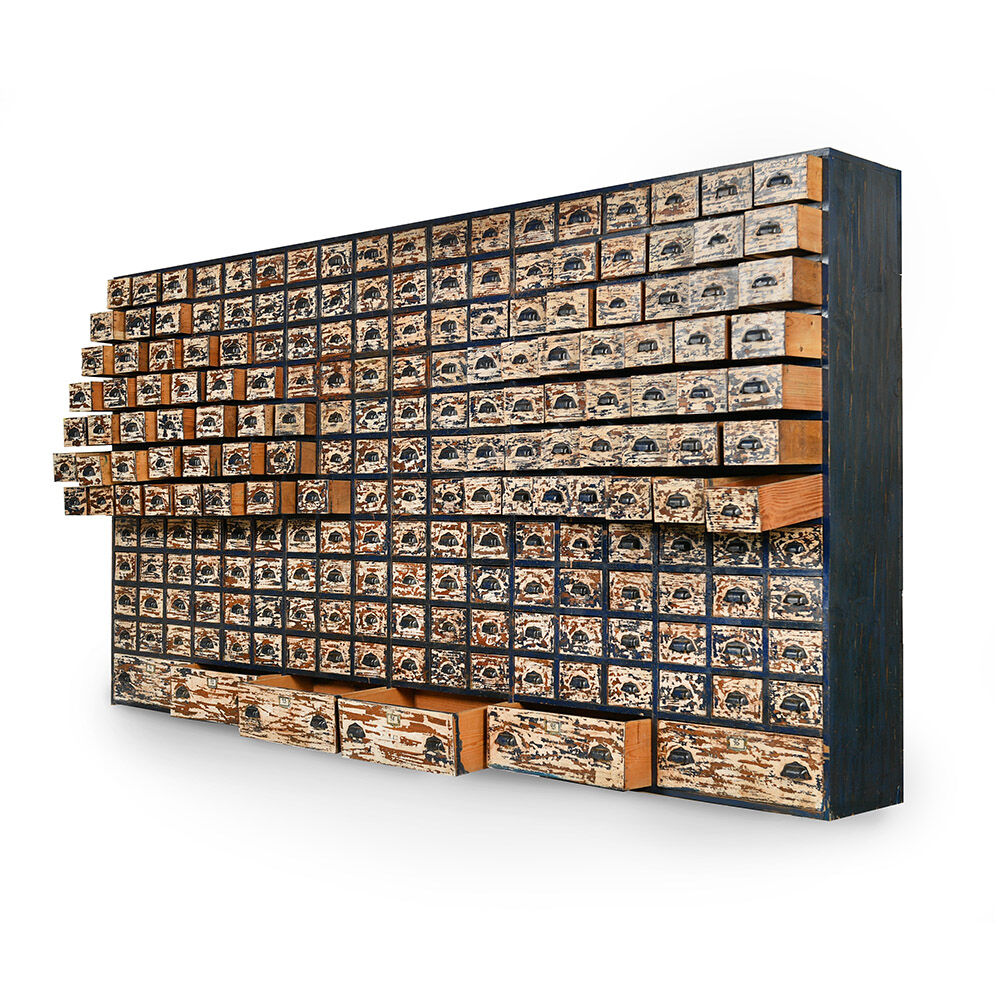 Wooden workshop furniture with 204 drawers