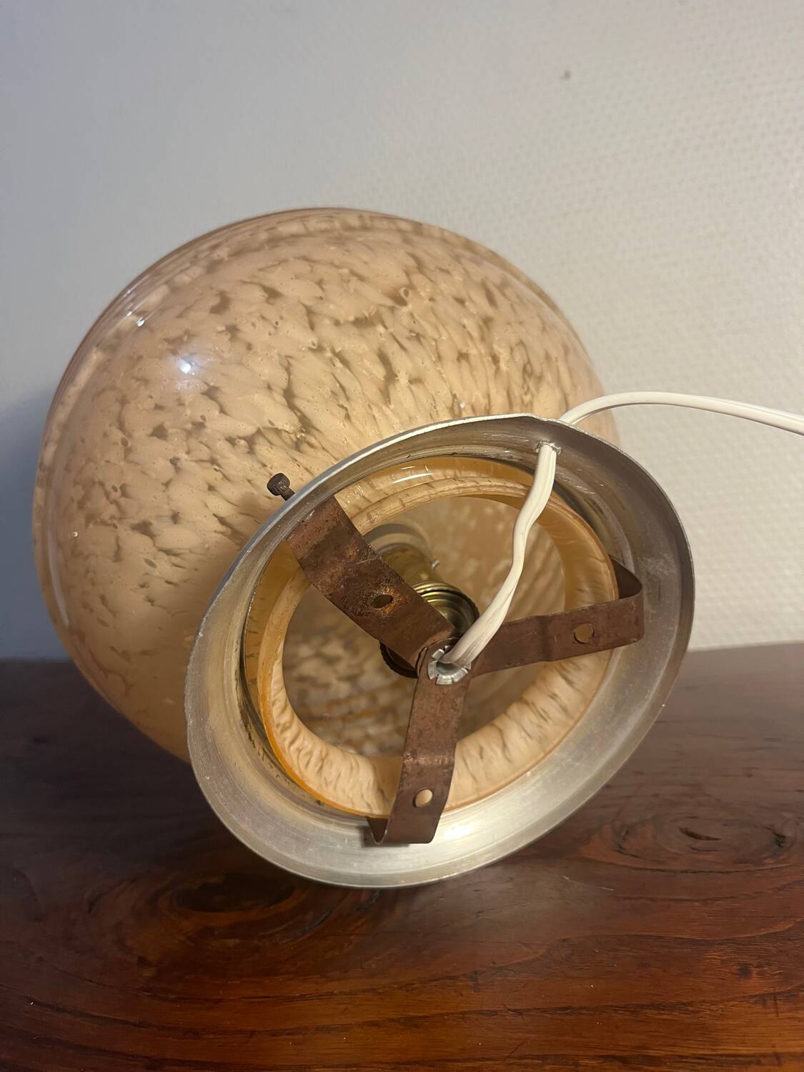 Clichy glass globe table lamp with aluminum base
