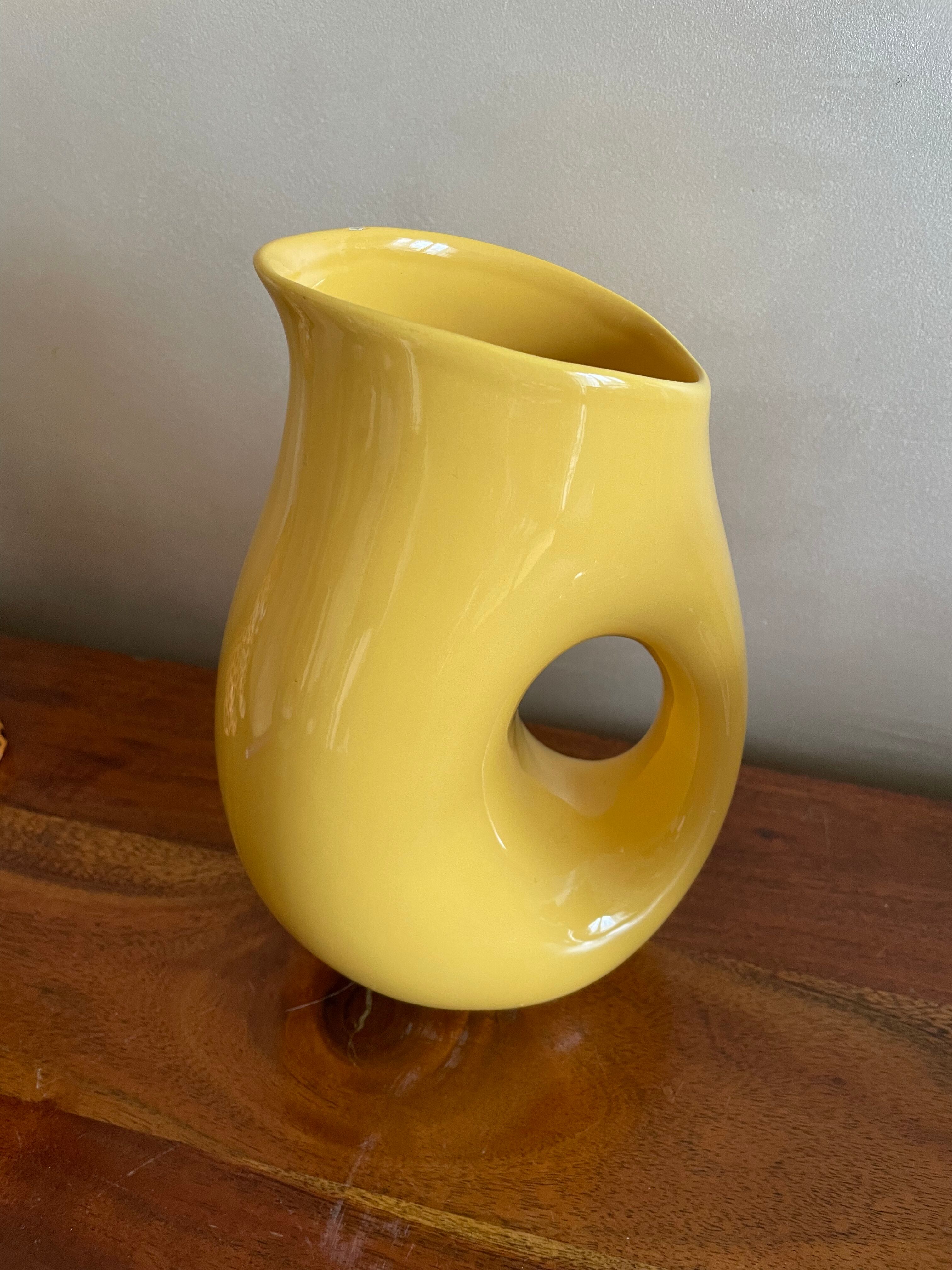 Vase habitat yellow vintage light shine
