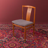 Set of 4 dining chairs by Henning Sørensen