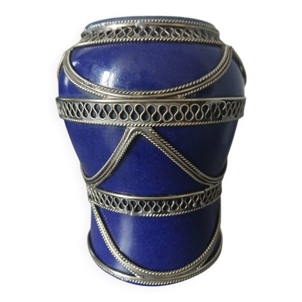 Petit vase marocain bleu cobalt1960 avec filigrane en argent travail a — Beyit