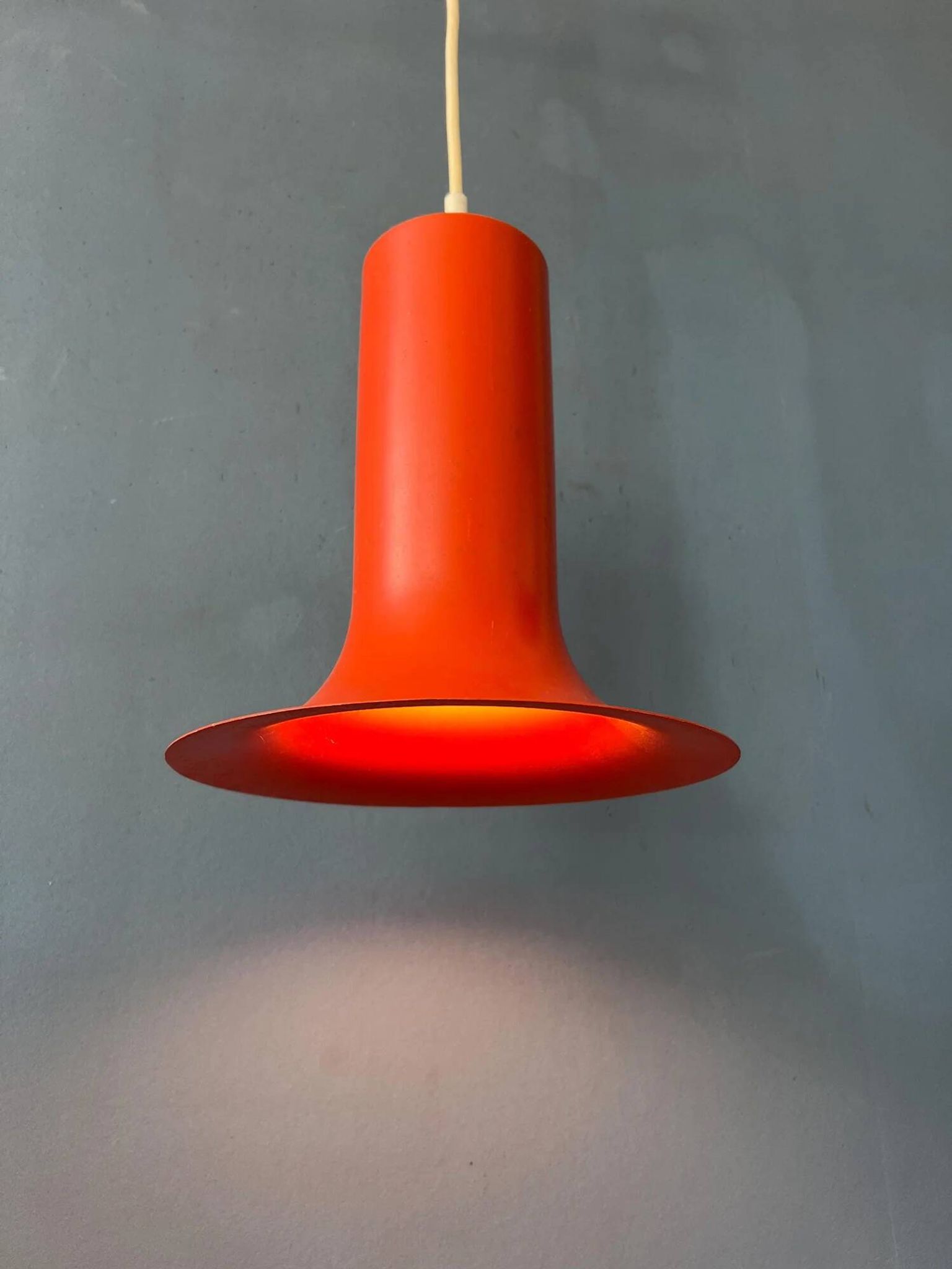 Suspension vintage cône Raak orange