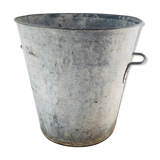 Zinc bucket