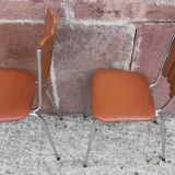 2 “Pétal” chairs from Soudévinyl