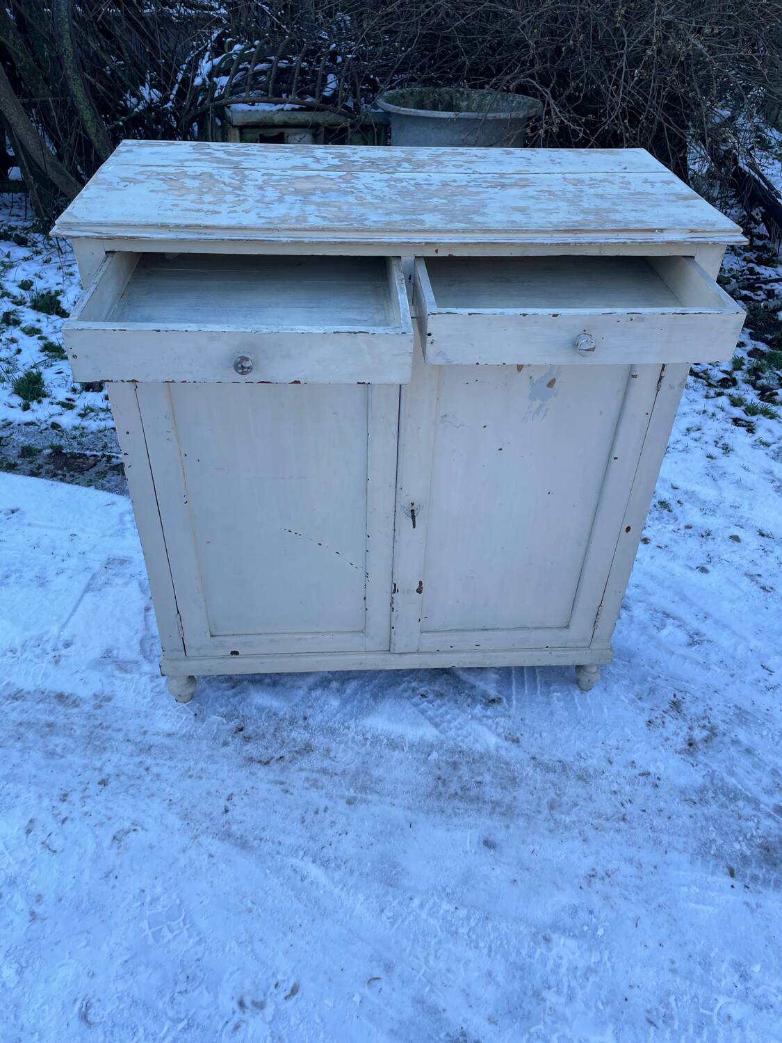 Grand Parisian buffet