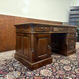 Classic English Chesterfield Desk