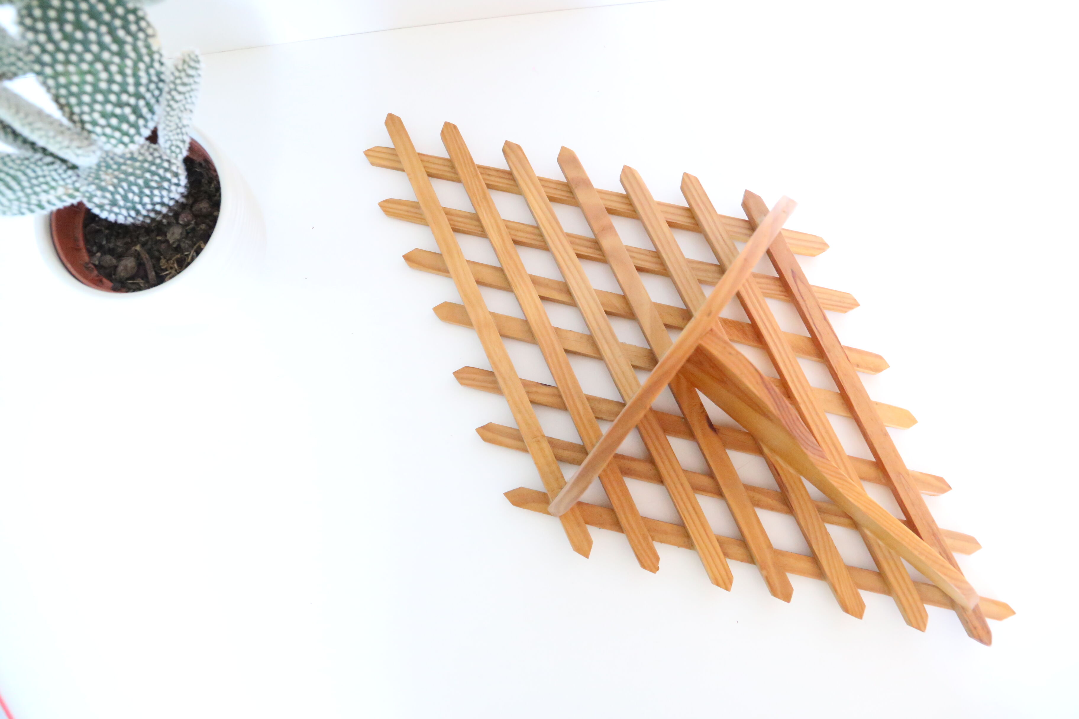 Wall shelf, Scandinavian