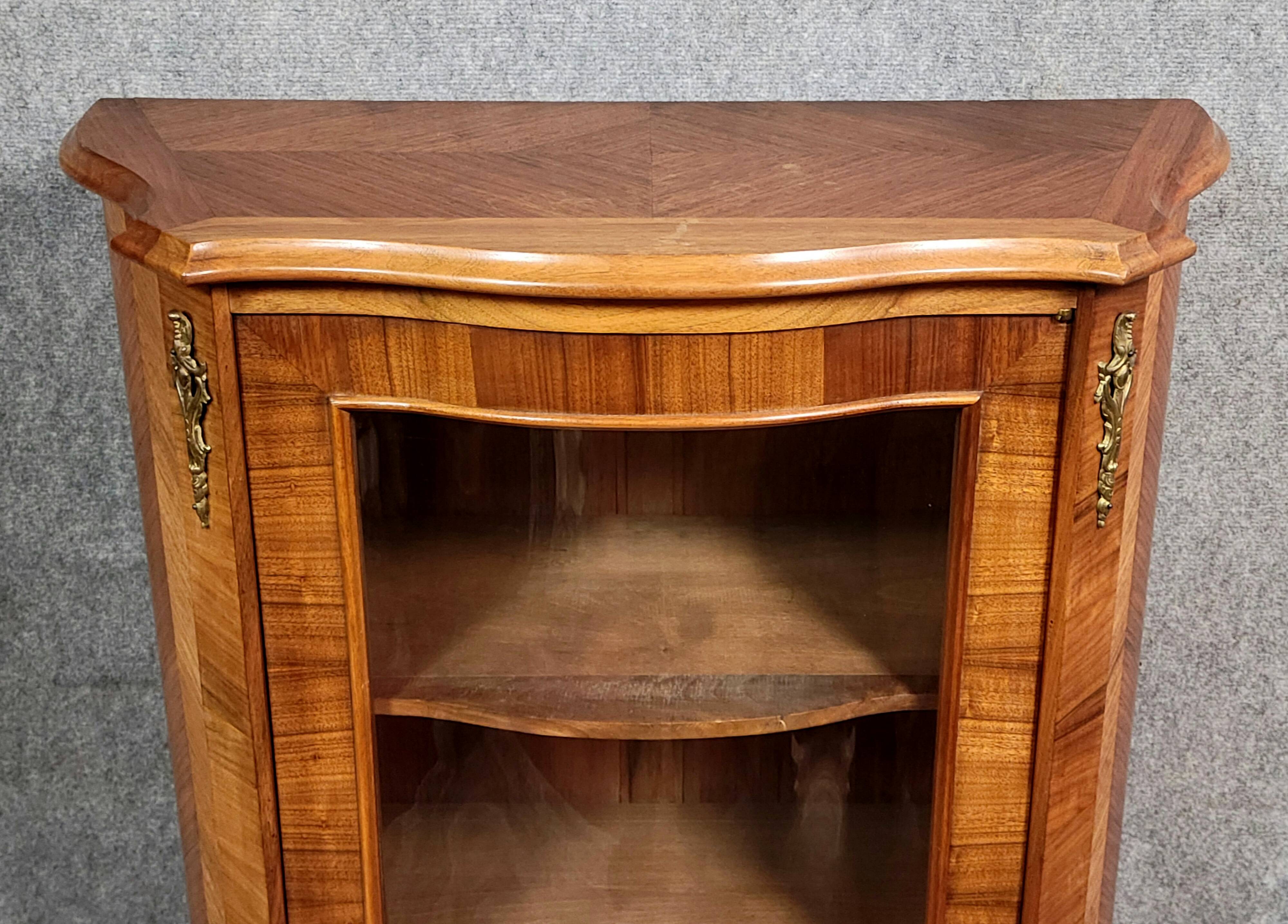 Louis XV style curved glass-fronted bookcase in rosewood