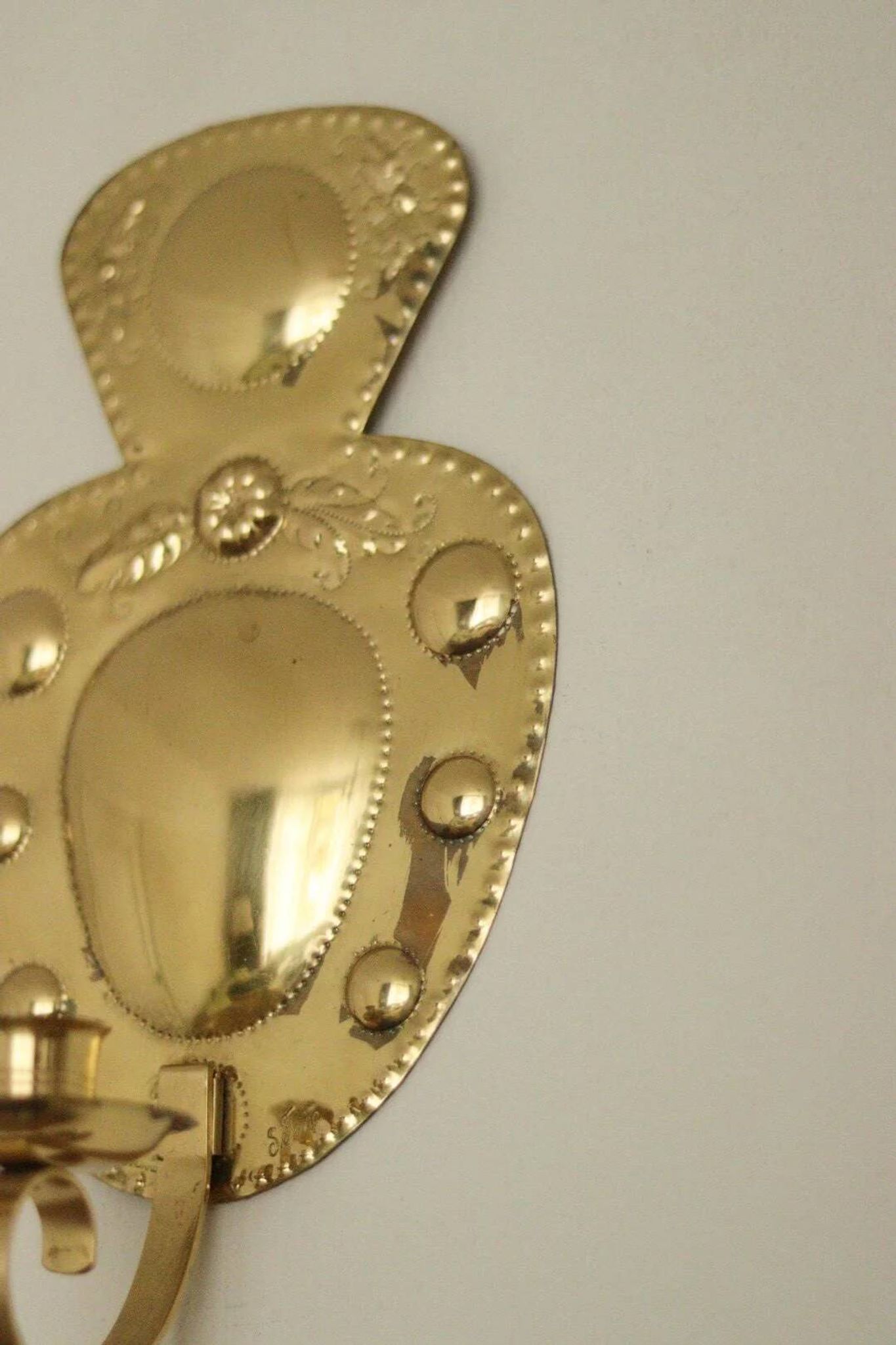 Pair of Swedish brass wall lights from the mid-century by S. Fong.