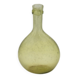 Vase en verre bullé vert