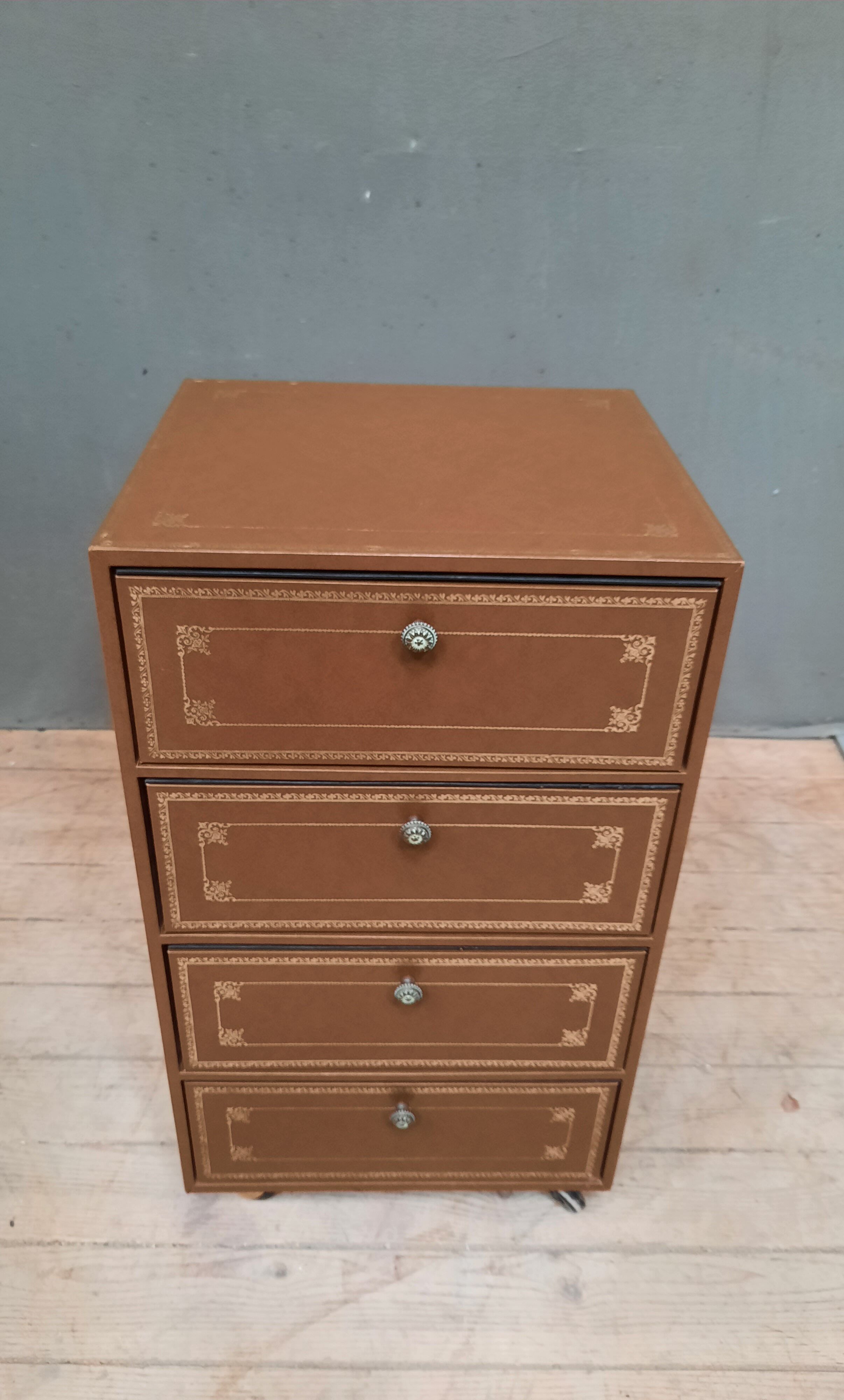 Leather cardboard maker