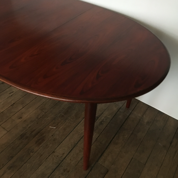 Rosewood extendable dining table