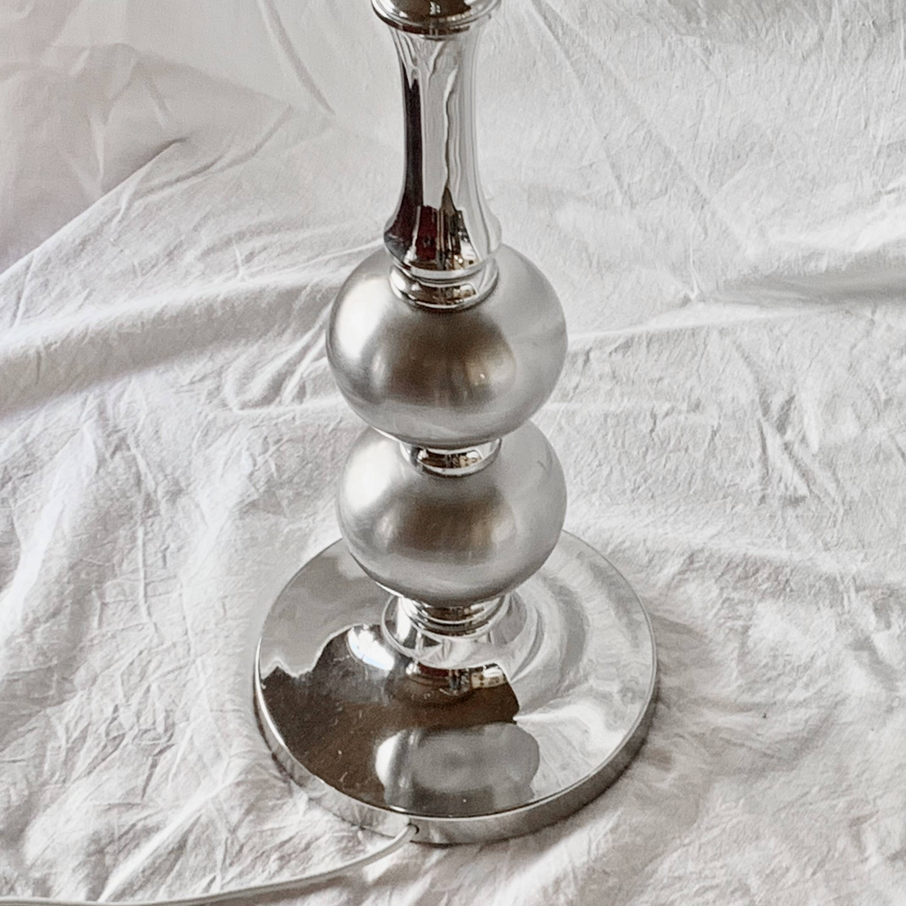 Large vintage floor lamp base in chrome metal and brushed aluminum