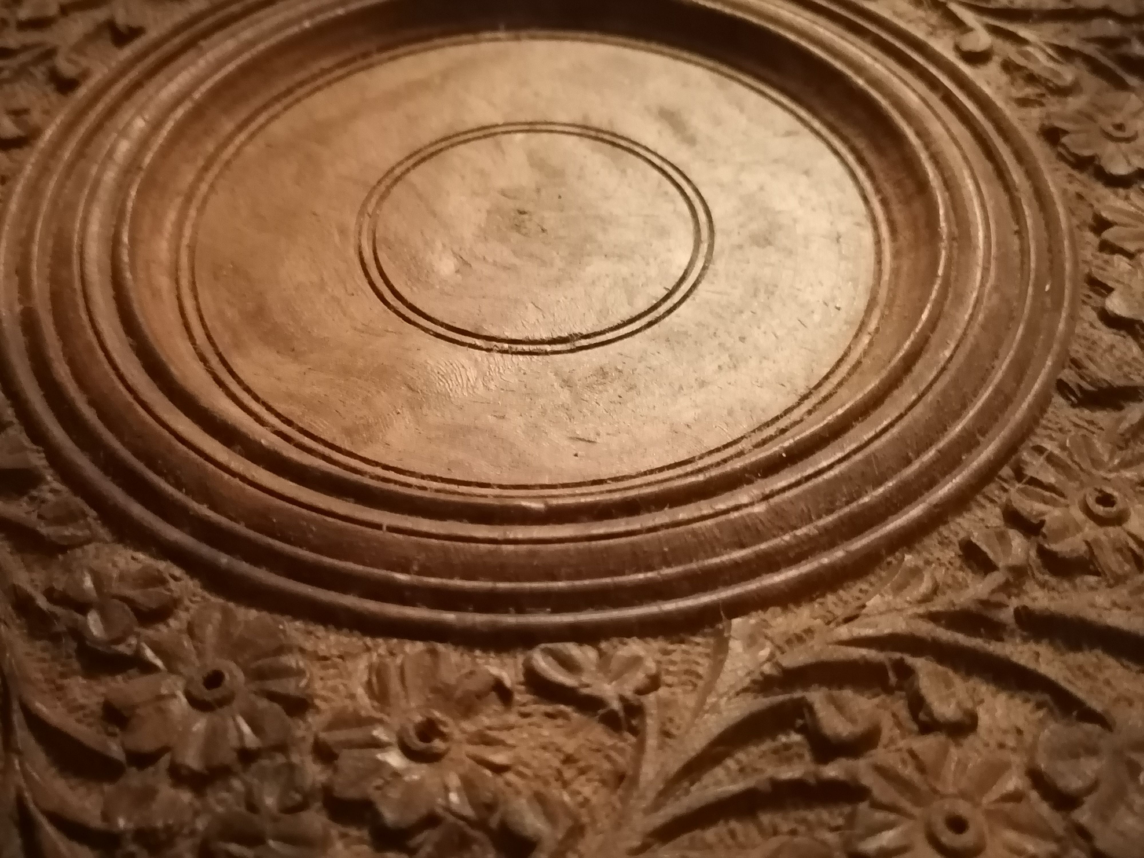 Shelf folding tray carved wood shelf 3 levels 6 shelves India