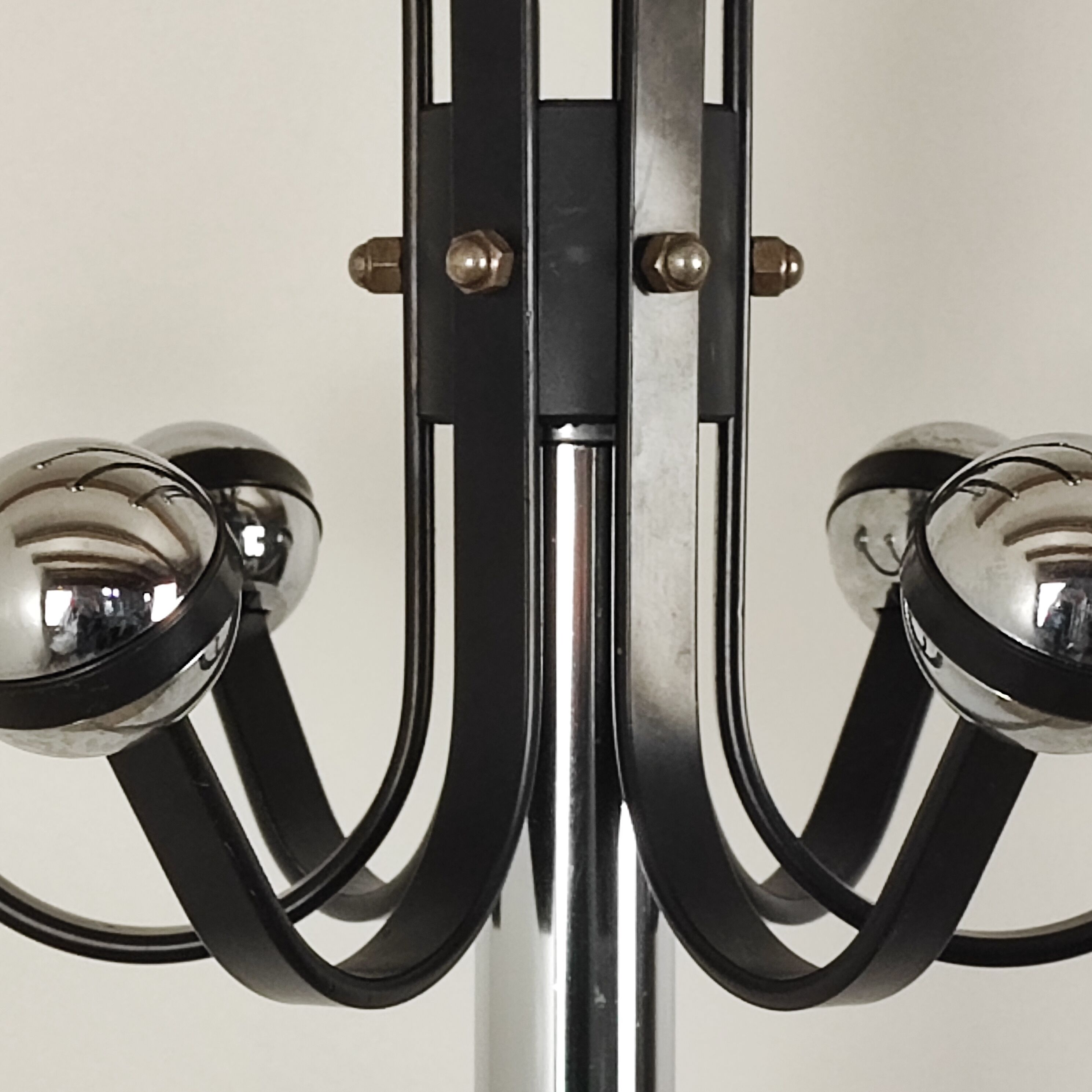 Chrome coat rack 70s